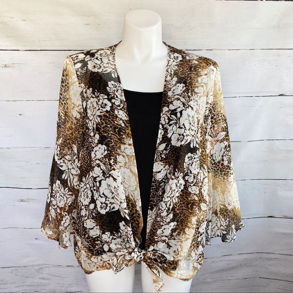 NWT Chenault Bell Sleeve Tie Front Kimono Set - Picture 3 of 7